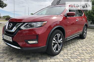 Внедорожник / Кроссовер Nissan Rogue 2016 в Ивано-Франковске