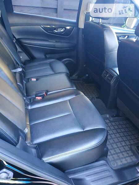 Позашляховик / Кросовер Nissan Rogue 2018 в Ірпені