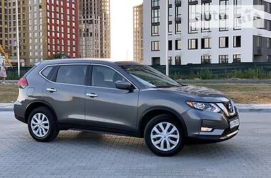 Позашляховик / Кросовер Nissan Rogue 2016 в 