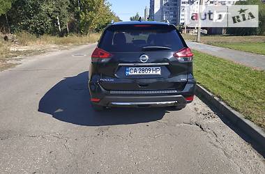 Внедорожник / Кроссовер Nissan Rogue 2016 в Черкассах