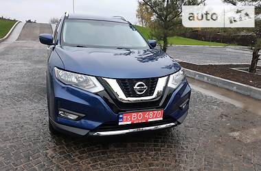 Внедорожник / Кроссовер Nissan Rogue 2016 в Днепре