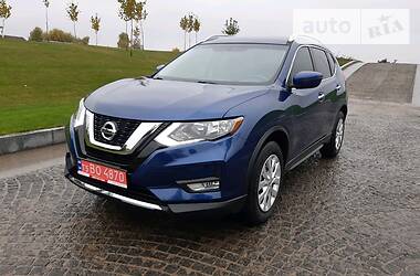 Внедорожник / Кроссовер Nissan Rogue 2016 в Днепре