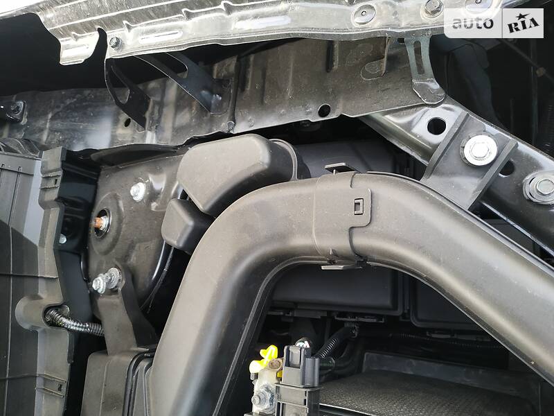 Внедорожник / Кроссовер Nissan Rogue 2016 в Полтаве