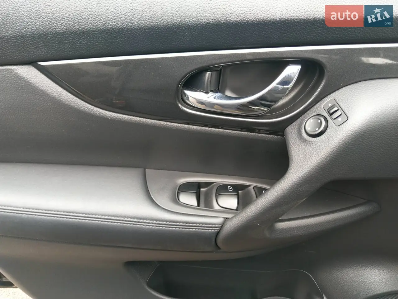2016 Nissan Rogue - мініатюра 13