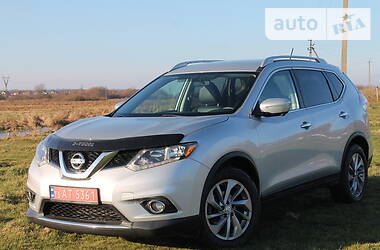 Внедорожник / Кроссовер Nissan Rogue 2015 в Луцке