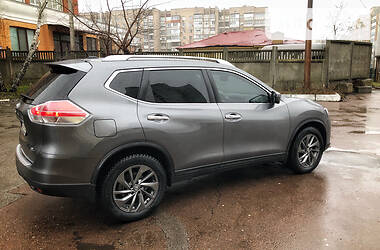 Позашляховик / Кросовер Nissan Rogue 2016 в Києві