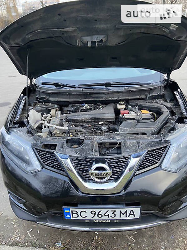 Позашляховик / Кросовер Nissan Rogue 2016 в Львові