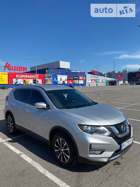 Позашляховик / Кросовер Nissan Rogue 2016 в Харкові