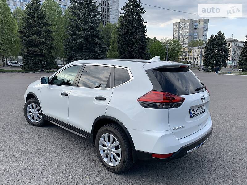 Позашляховик / Кросовер Nissan Rogue 2016 в Дніпрі