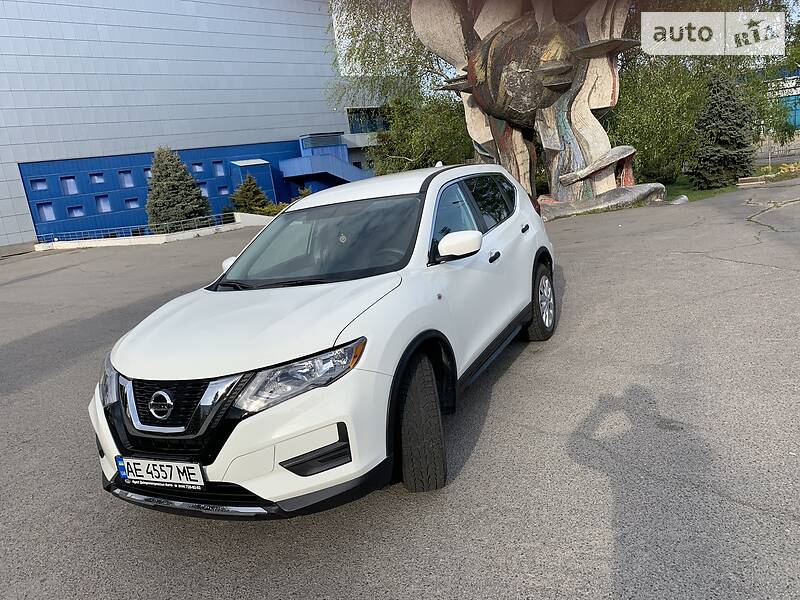 Позашляховик / Кросовер Nissan Rogue 2016 в Дніпрі
