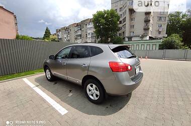 Внедорожник / Кроссовер Nissan Rogue 2013 в 