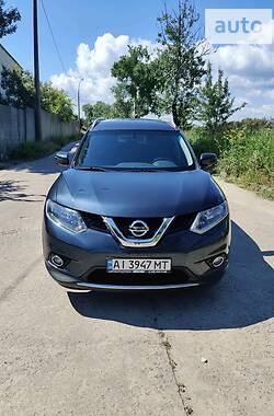 Внедорожник / Кроссовер Nissan Rogue 2016 в Вышгороде
