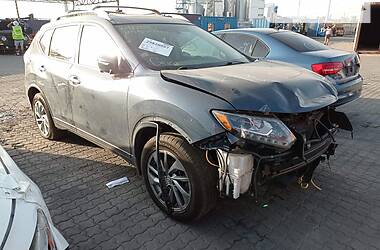 Внедорожник / Кроссовер Nissan Rogue 2015 в 