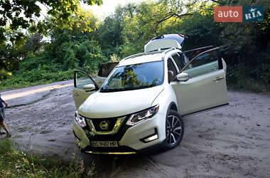 Позашляховик / Кросовер Nissan Rogue 2016 в Львові