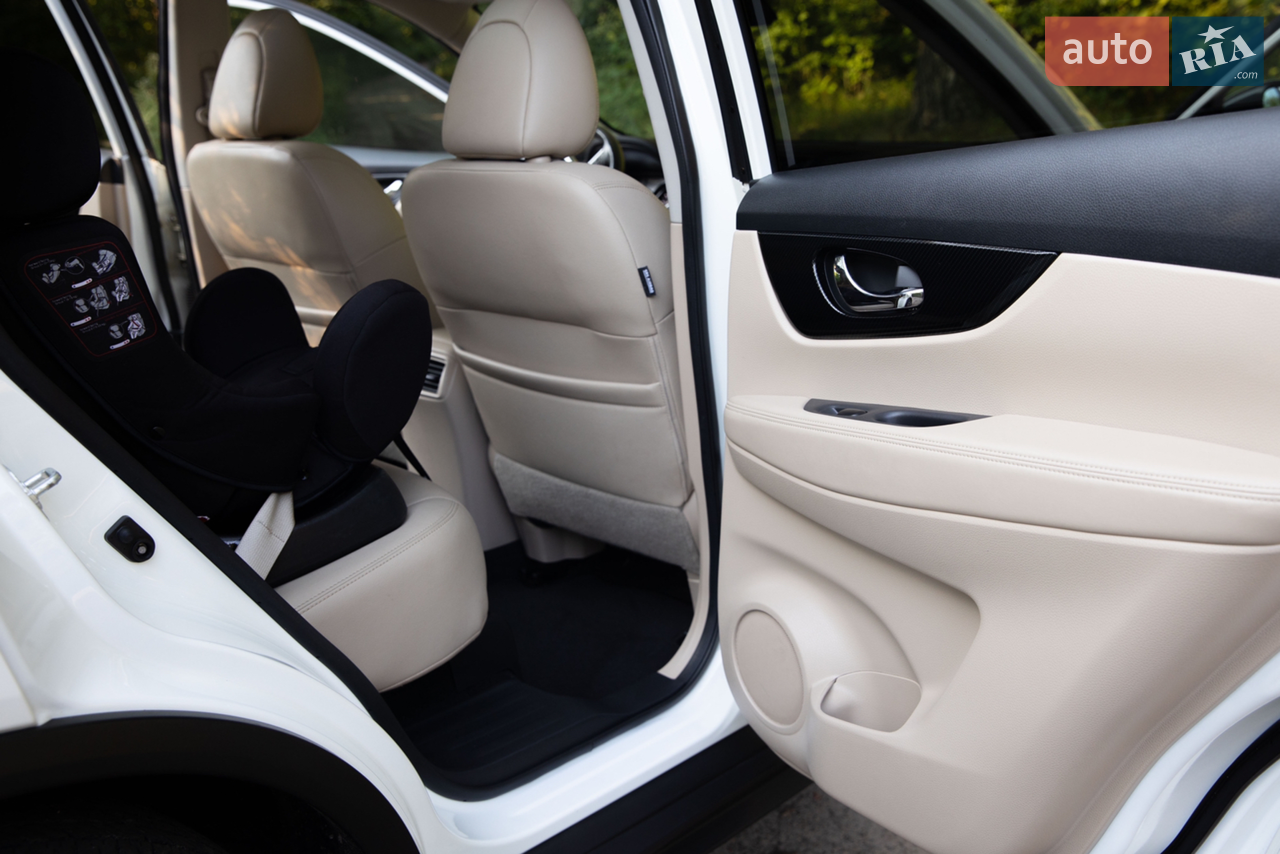 2016 Nissan Rogue - мініатюра 26