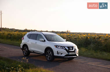 Позашляховик / Кросовер Nissan Rogue 2016 в Львові