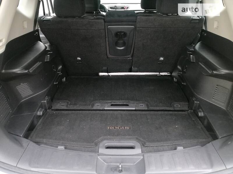 Позашляховик / Кросовер Nissan Rogue 2016 в Києві