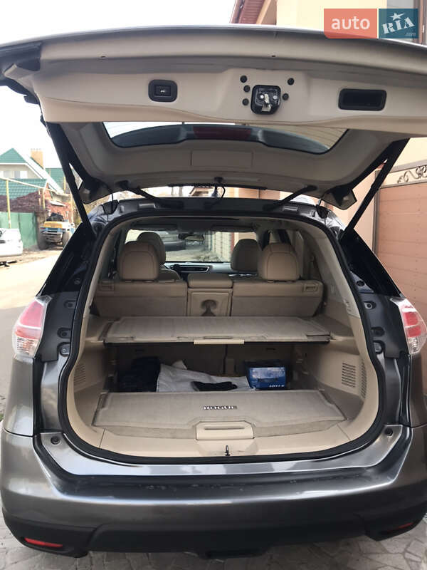 Позашляховик / Кросовер Nissan Rogue 2015 в Одесі