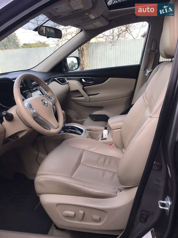 Позашляховик / Кросовер Nissan Rogue 2015 в Одесі