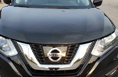 Внедорожник / Кроссовер Nissan Rogue 2017 в 