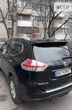 Внедорожник / Кроссовер Nissan Rogue 2016 в Кропивницком