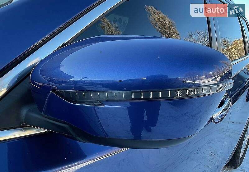 Внедорожник / Кроссовер Nissan Rogue 2019 в Киеве