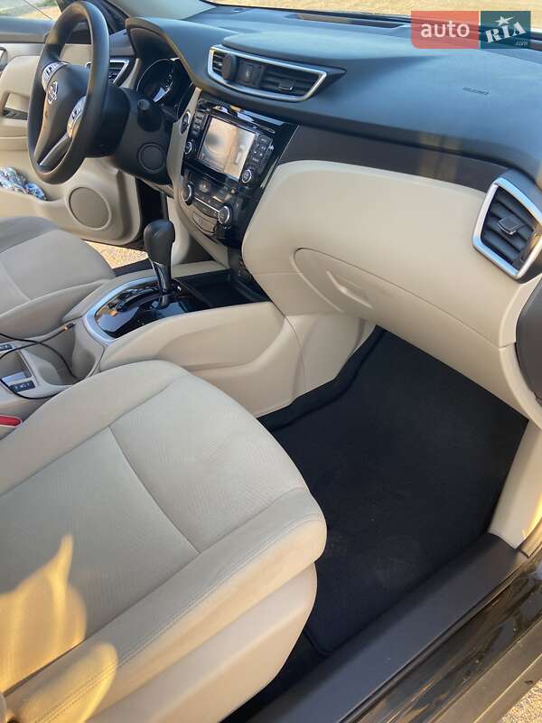 Внедорожник / Кроссовер Nissan Rogue 2016 в Одессе