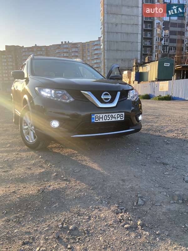 Внедорожник / Кроссовер Nissan Rogue 2016 в Одессе