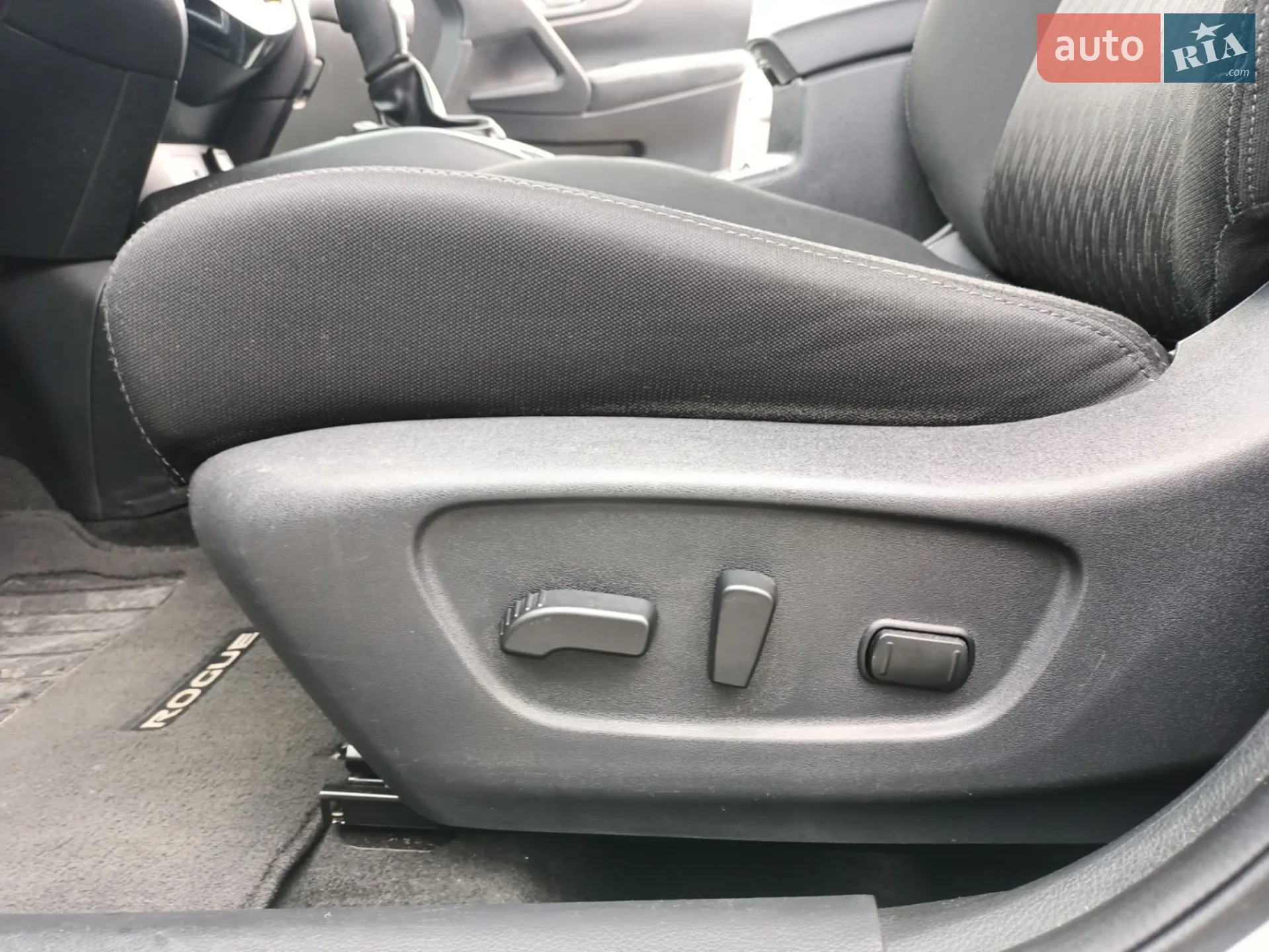 2017 Nissan Rogue - мініатюра 21