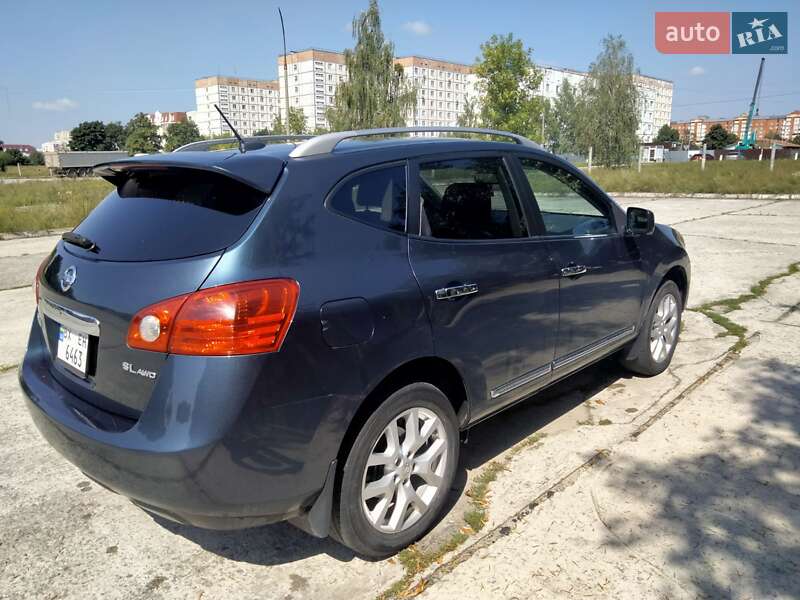 Внедорожник / Кроссовер Nissan Rogue 2012 в Нетешине