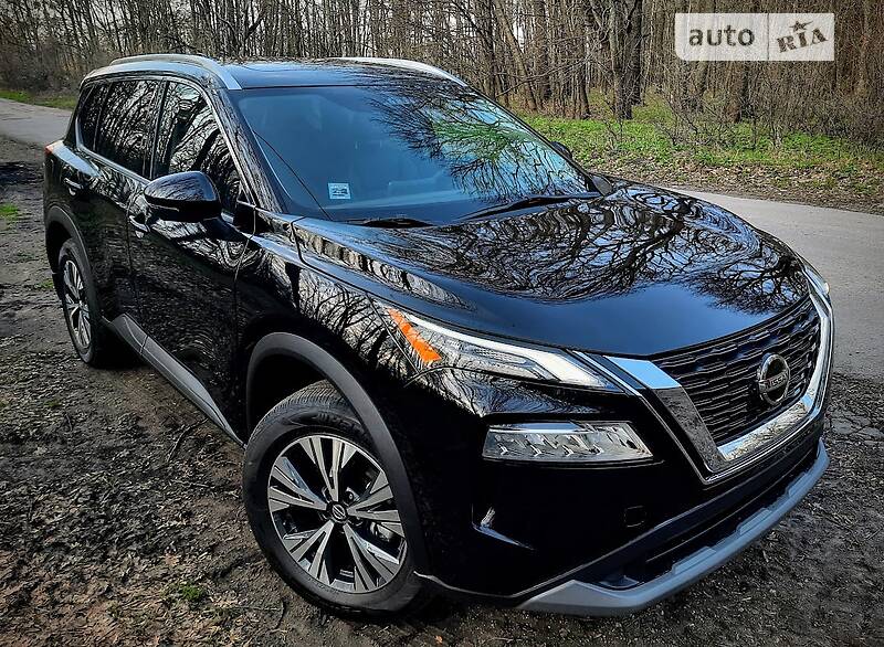 Внедорожник / Кроссовер Nissan Rogue 2020 в 