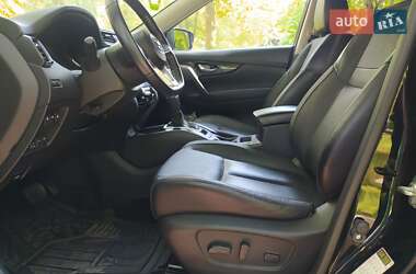 Внедорожник / Кроссовер Nissan Rogue 2018 в Кропивницком