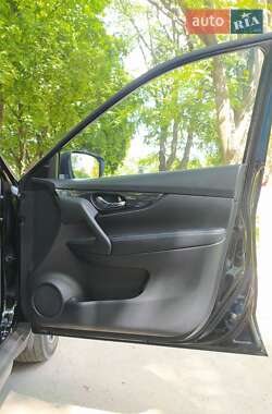 Внедорожник / Кроссовер Nissan Rogue 2018 в Кропивницком