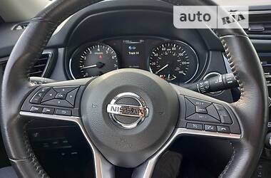 Позашляховик / Кросовер Nissan Rogue 2017 в Полтаві