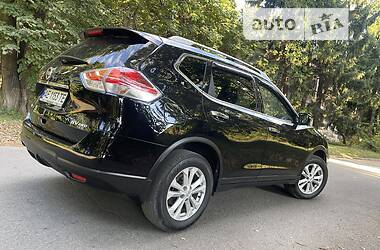 Внедорожник / Кроссовер Nissan Rogue 2016 в 