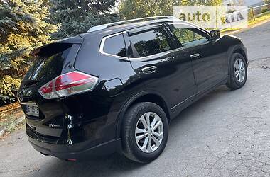 Внедорожник / Кроссовер Nissan Rogue 2016 в 