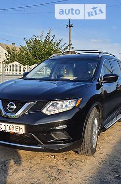 Внедорожник / Кроссовер Nissan Rogue 2015 в Луцке