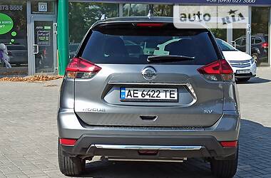 Позашляховик / Кросовер Nissan Rogue 2017 в 