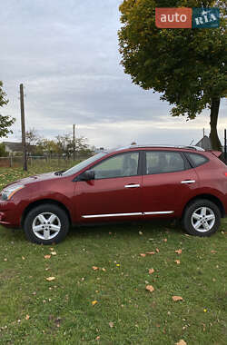 Внедорожник / Кроссовер Nissan Rogue 2015 в 