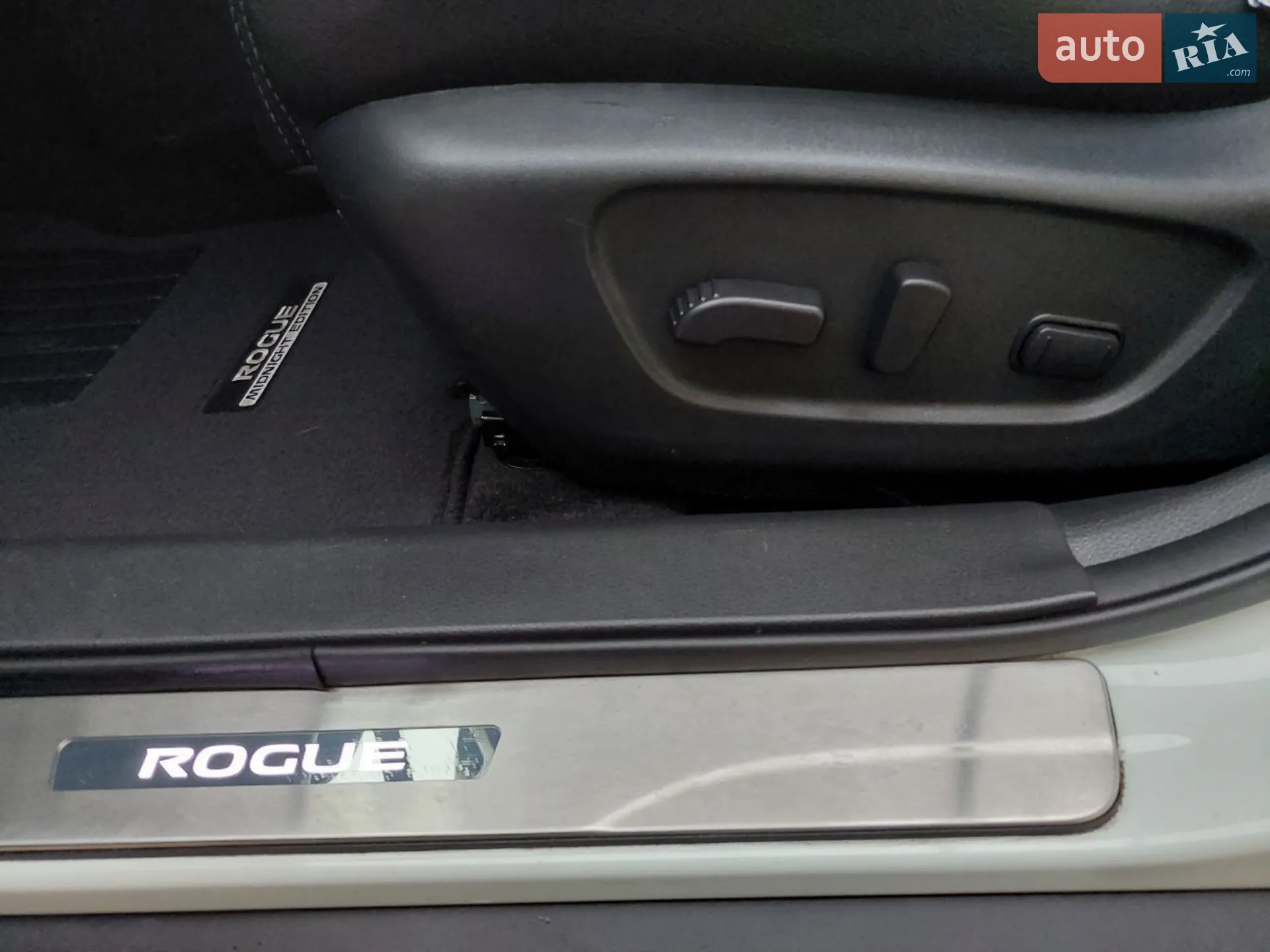 2017 Nissan Rogue - мініатюра 12