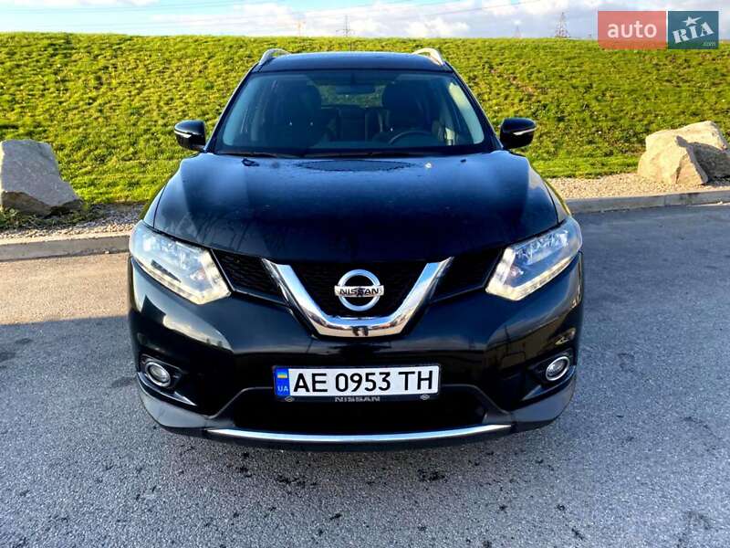 Внедорожник / Кроссовер Nissan Rogue 2014 в Днепре