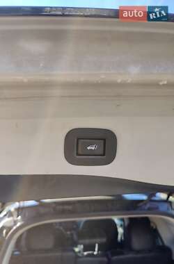 Внедорожник / Кроссовер Nissan Rogue 2016 в Киеве