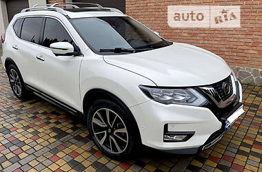 Внедорожник / Кроссовер Nissan Rogue 2018 в Кропивницком