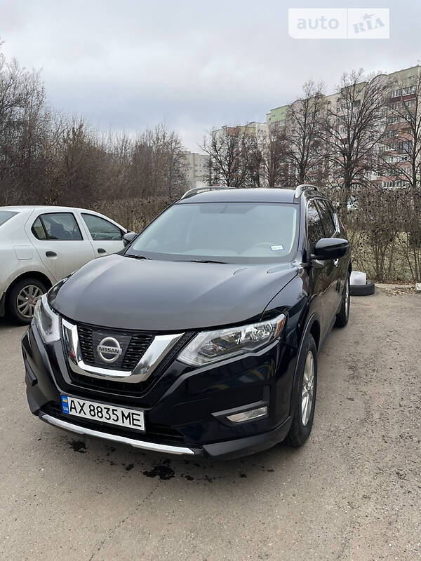 Позашляховик / Кросовер Nissan Rogue 2017 в Харкові