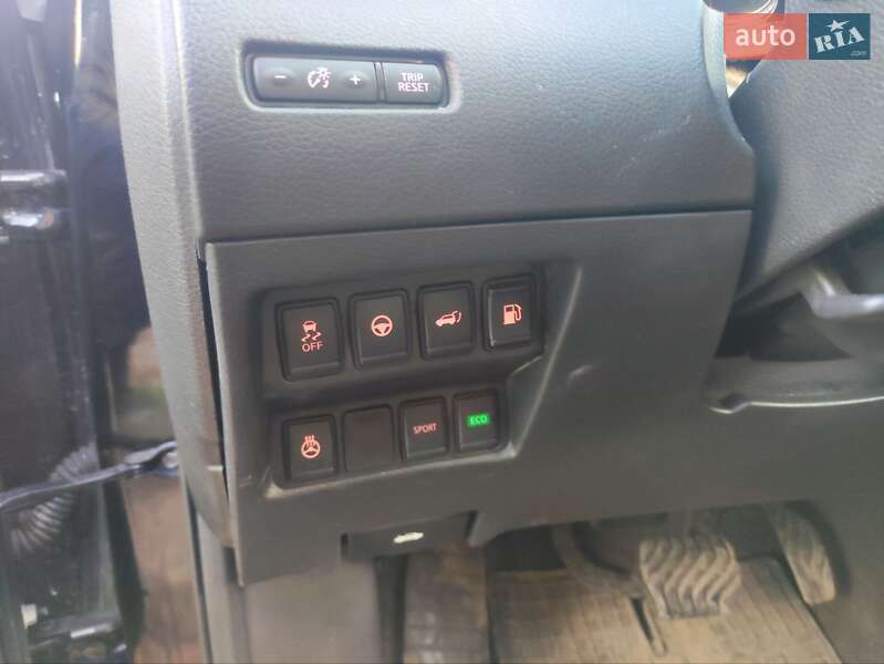 Внедорожник / Кроссовер Nissan Rogue 2019 в Первомайске