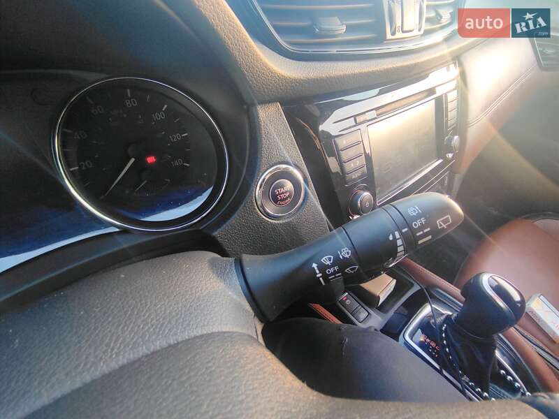 Внедорожник / Кроссовер Nissan Rogue 2019 в Первомайске