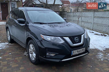 Внедорожник / Кроссовер Nissan Rogue 2018 в 