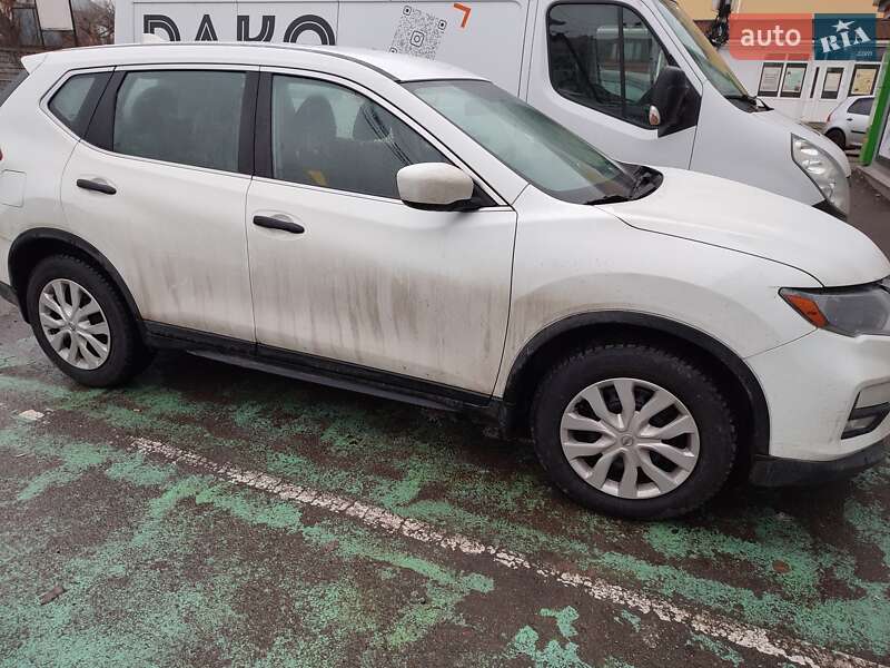 Внедорожник / Кроссовер Nissan Rogue 2017 в Киеве фото 3 Внедорожник / Кроссовер Nissan Rogue 2017 в Киеве
