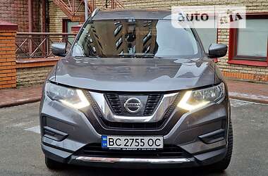 Внедорожник / Кроссовер Nissan Rogue 2017 в Киеве