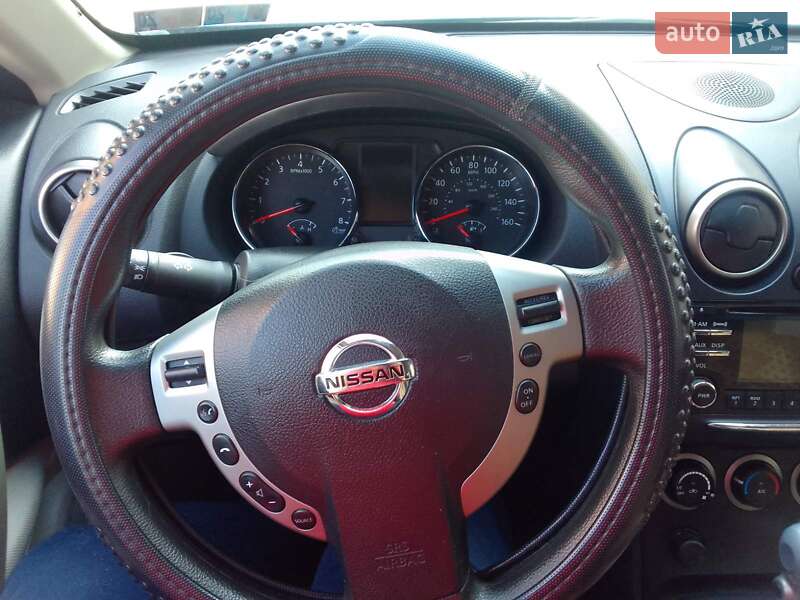 Позашляховик / Кросовер Nissan Rogue 2013 в Рівному